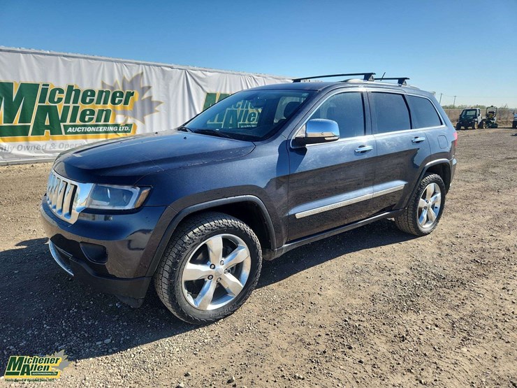 2013-jeep-grand-cherokee-image-1