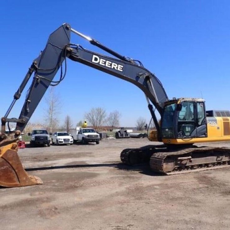 2017 DEERE 250G LC