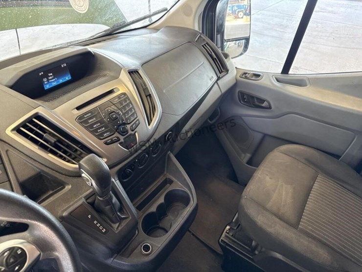 2018-ford-transit-image-29
