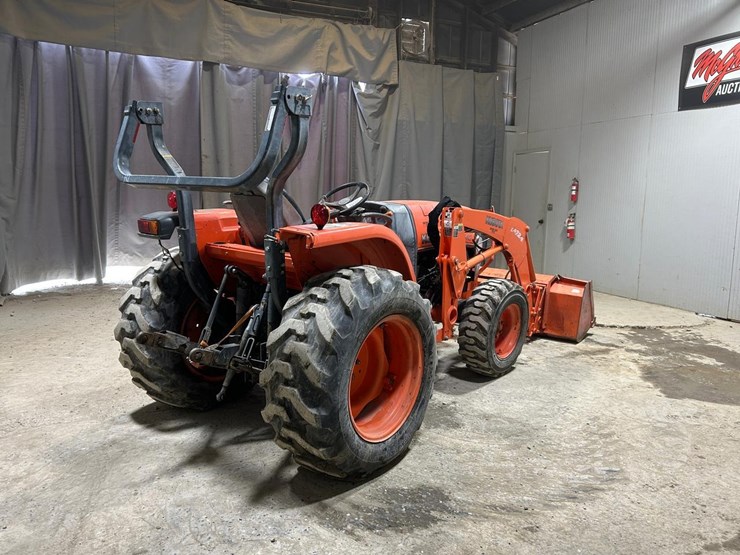 kubota-la724-image-4