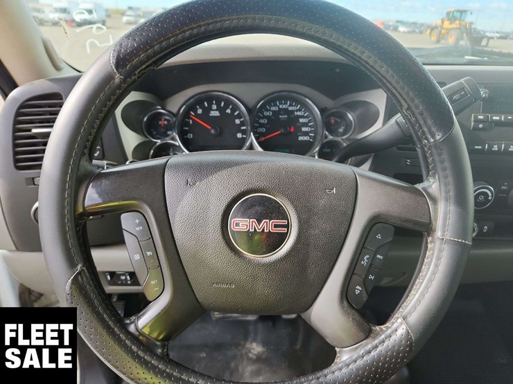 2013-gmc-sierra-2500hd-image-19