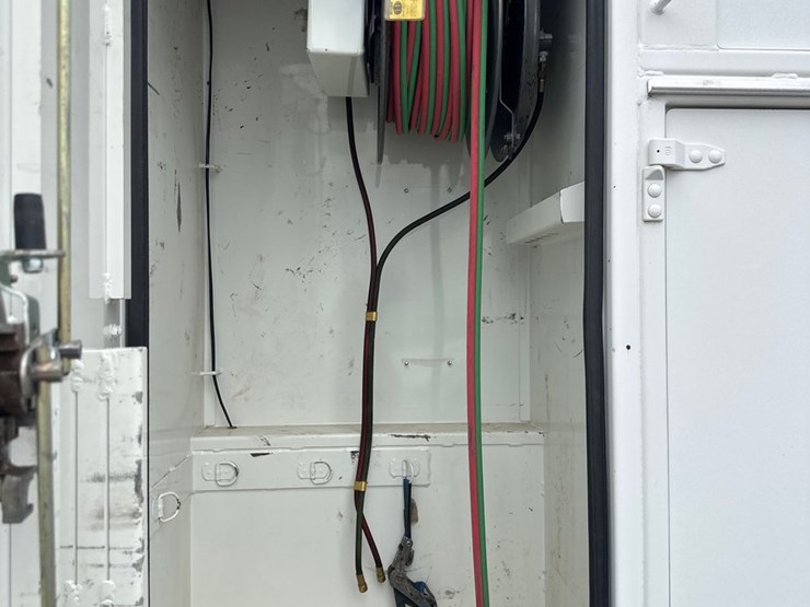 2010-international-durastar-4300-image-19