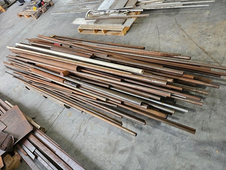 #6269-•-pallet-of-assorted-metal-pipes-image-4