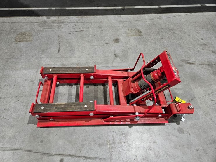 #6259-•-torin-big-red-jacks-1500lb-motorocycle-or-atv-jack-image-2