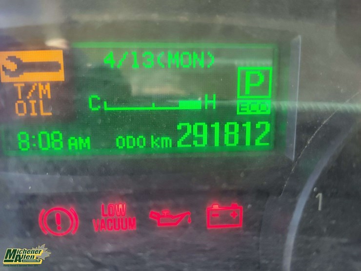 2015-mitsubishi-fuso-fe180-image-10