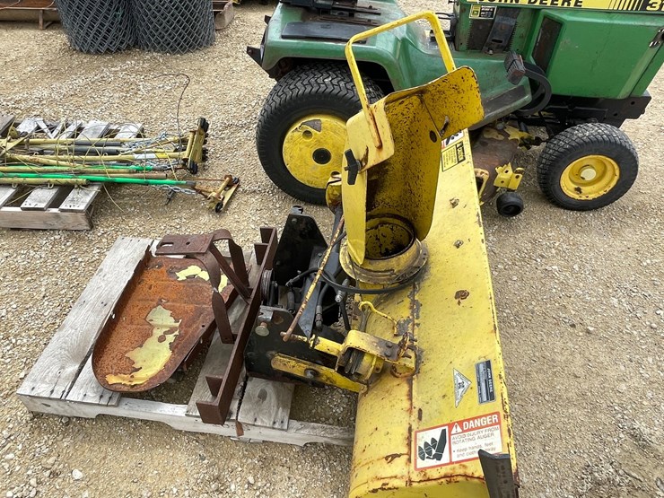 john-deere-318-image-26