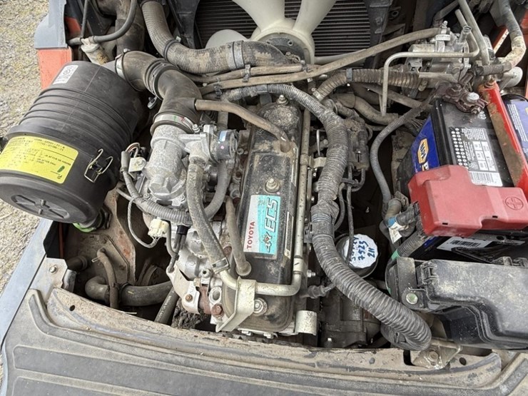 2008-toyota-8fgu30-image-16