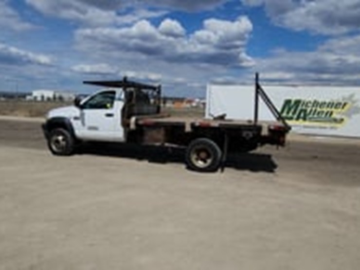 2009-dodge-ram-4500-image-5