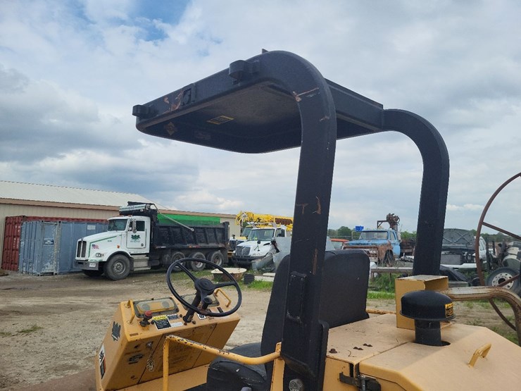 stone-rhino-roller-image-20