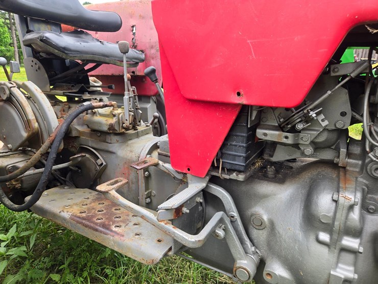 massey-ferguson-175-image-22
