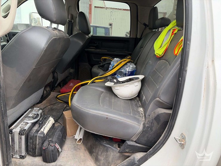 2018-dodge-3500-image-15