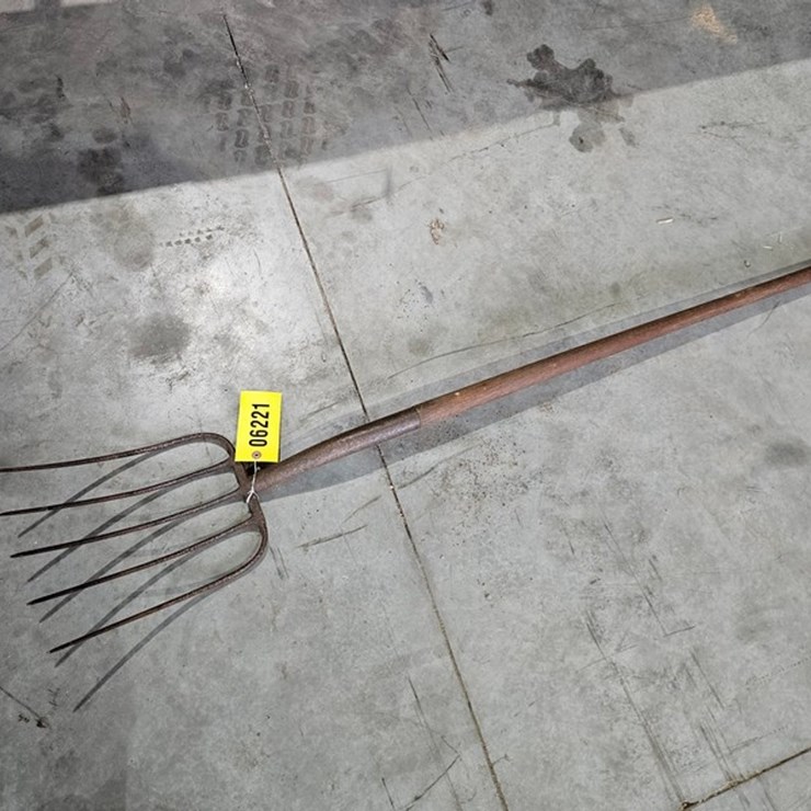 #6221 • Pitch Fork
