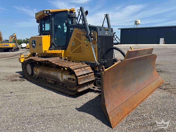 2020-deere-850l-wlt-image-4