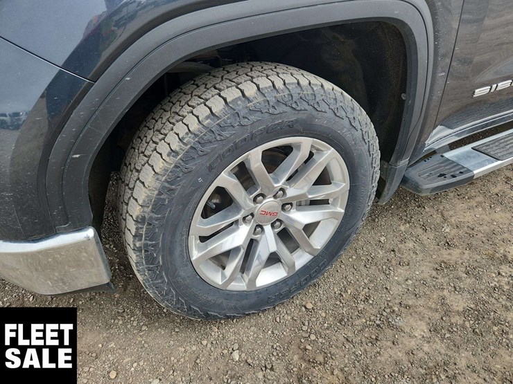 2021-gmc-sierra-1500-image-10