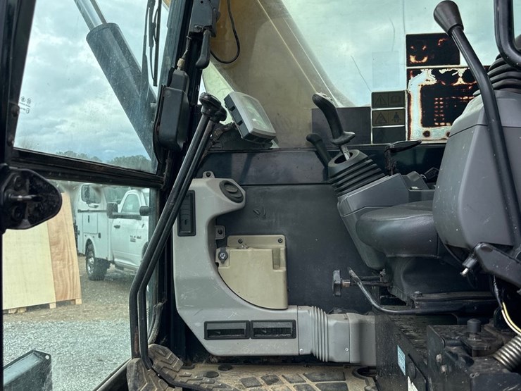 caterpillar-307e2-image-6