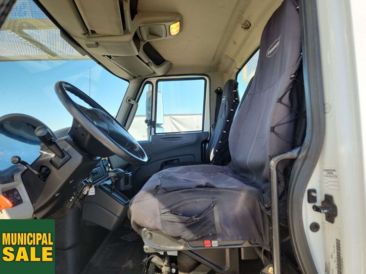 international-durastar-4300-image-21
