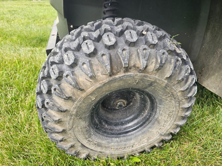 john-deere-gator-image-32