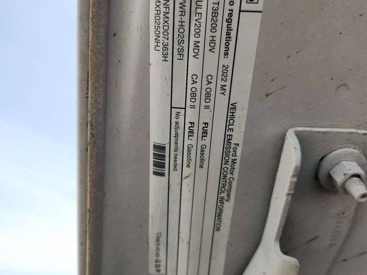 2022-ford-f250-image-37