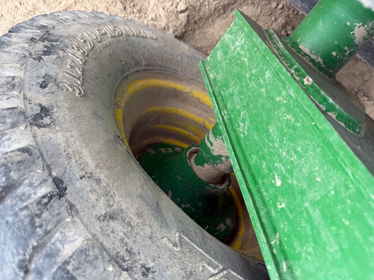 john-deere-1890-image-13