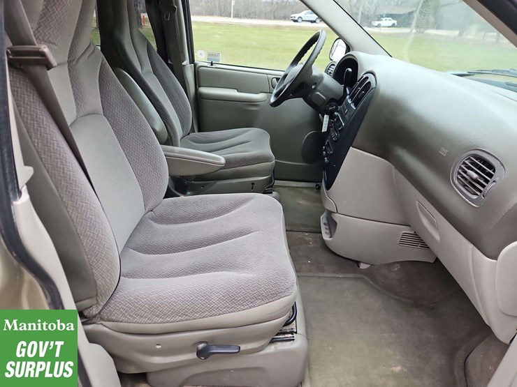 dodge-grand-caravan-image-24