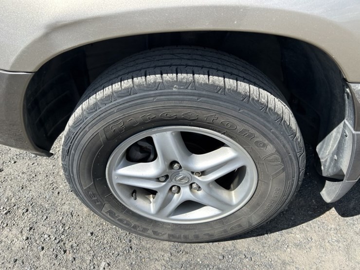 2000-lexus-rx300-image-30