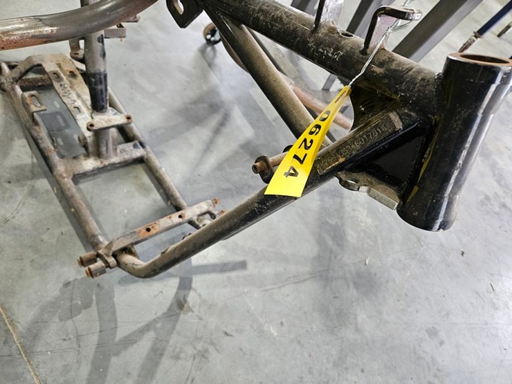 #6274-•-motorcycle-frame-and-gas-tank-image-8