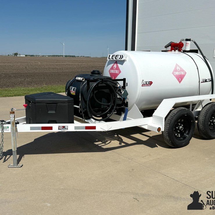 2021 Lee DT475 Fuel & DEF Trailer