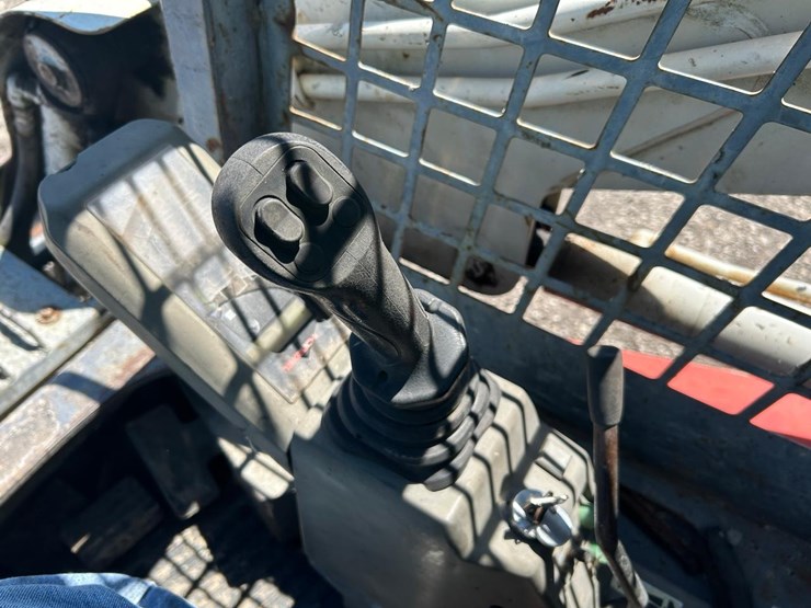 takeuchi-tl230-image-20