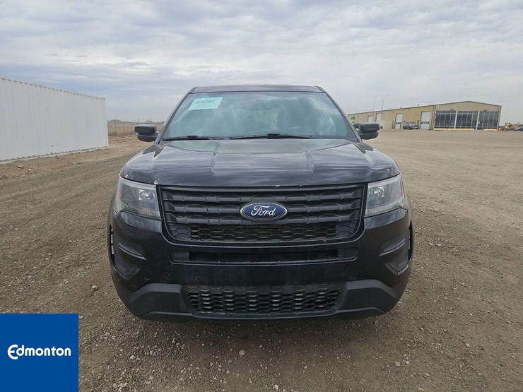 2019-ford-explorer-image-6