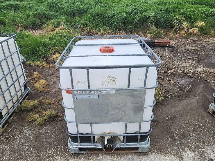 tote-w/valve---tag-#1244-image-1