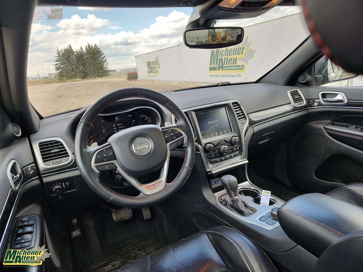 2017-jeep-grand-cherokee-image-24
