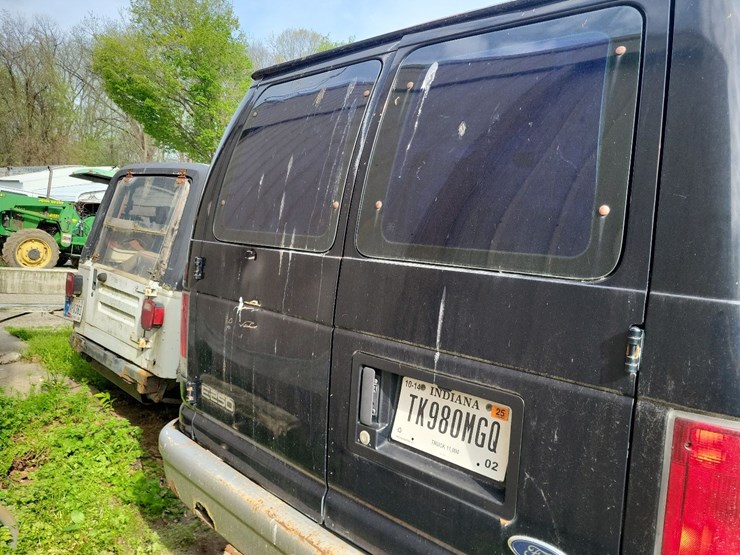2000-ford-e250-image-22