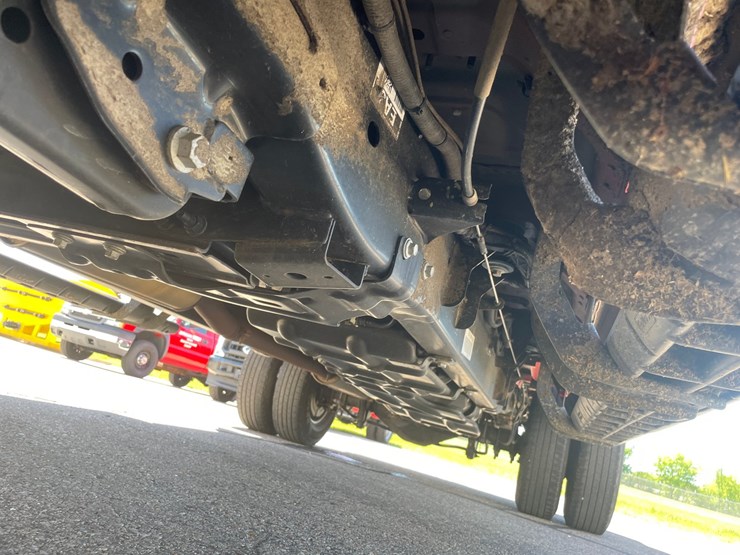 2020-ford-f350-xl-image-35