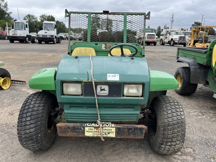 john-deere-gator-image-6