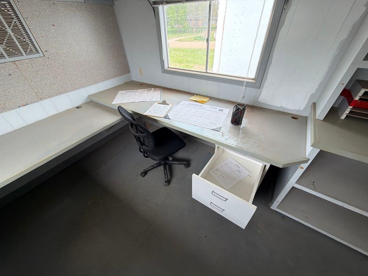 mobile-office-trailer-image-15