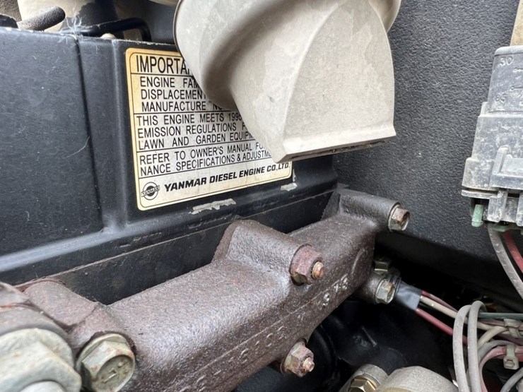 2000-john-deere-2500-image-10