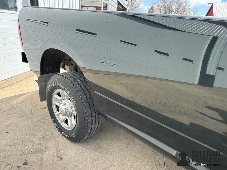 2016-ram-2500-hd-image-13