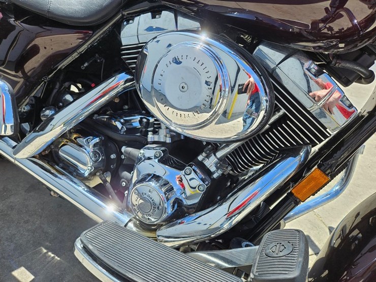 #6179-•-2006-harley-davidson-road-king-motorcycle-image-14