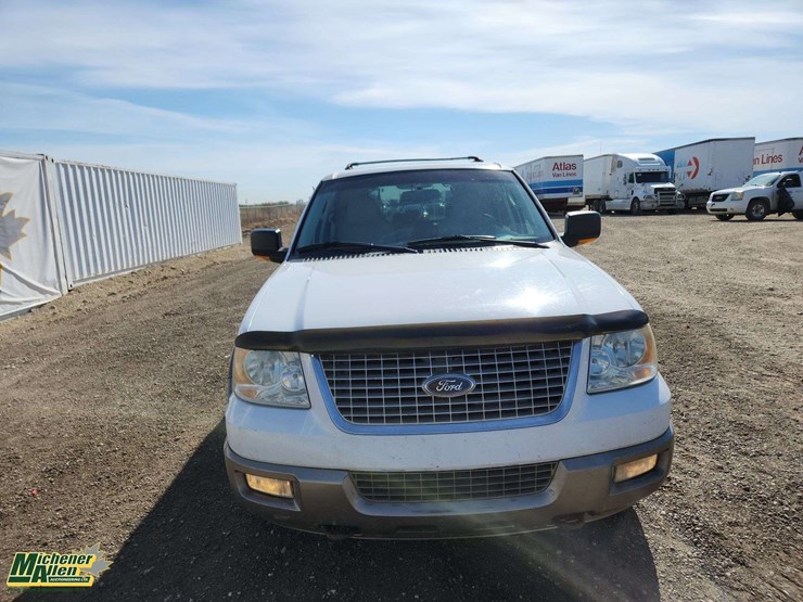 2004-ford-expedition-image-25