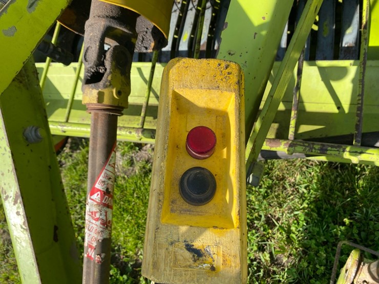claas-rollant-66-image-11