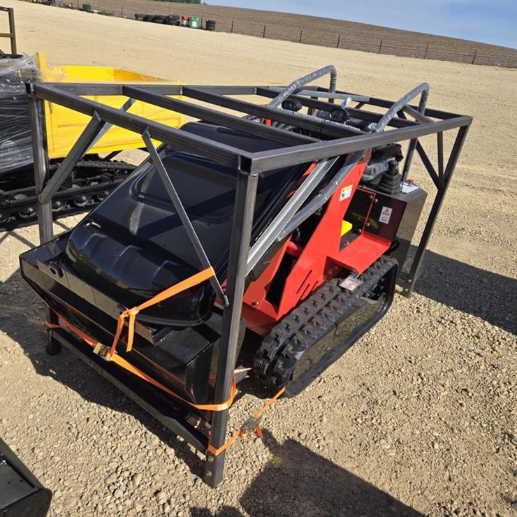 #665 • NEW SDLANCH SSL580 MINI TRACK SKID STEER- RIDE ON