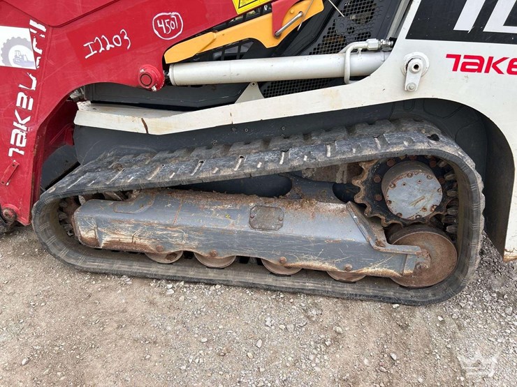 skid-steer-image-22