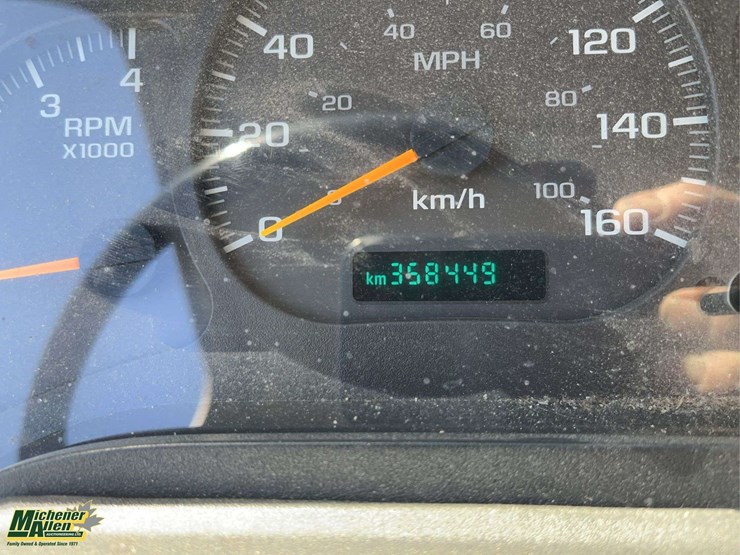2006-gmc-t7500-image-22