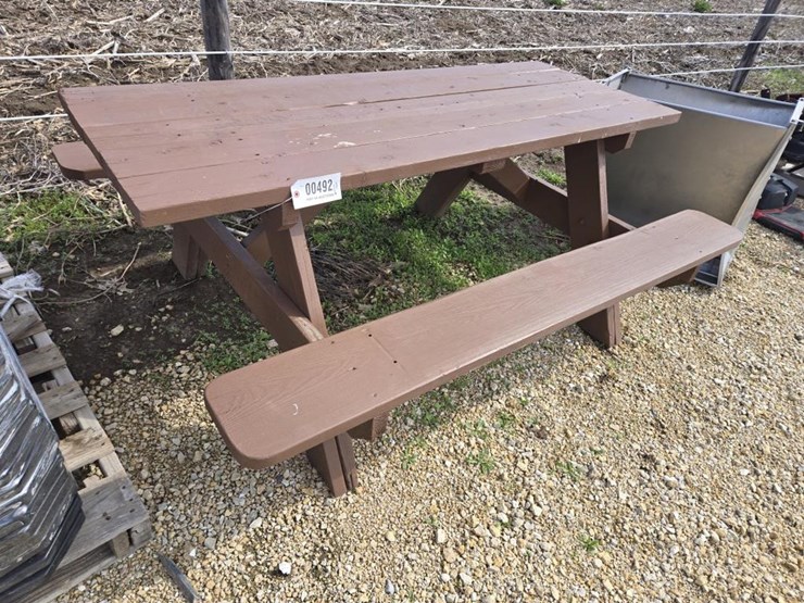 #492-•-6'-picnic-table-image-1