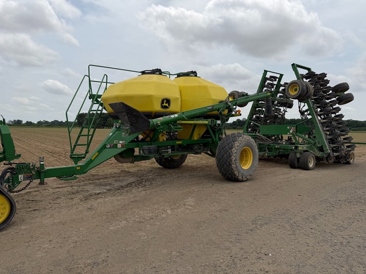 john-deere-1890-image-1