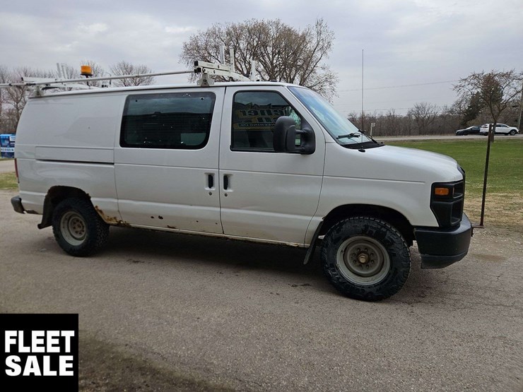 2011-ford-cargo-image-6