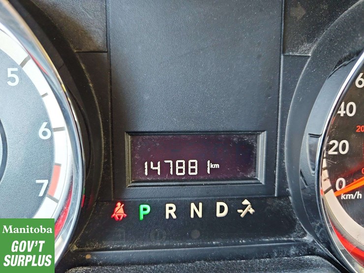 2012-dodge-grand-caravan-se-image-38