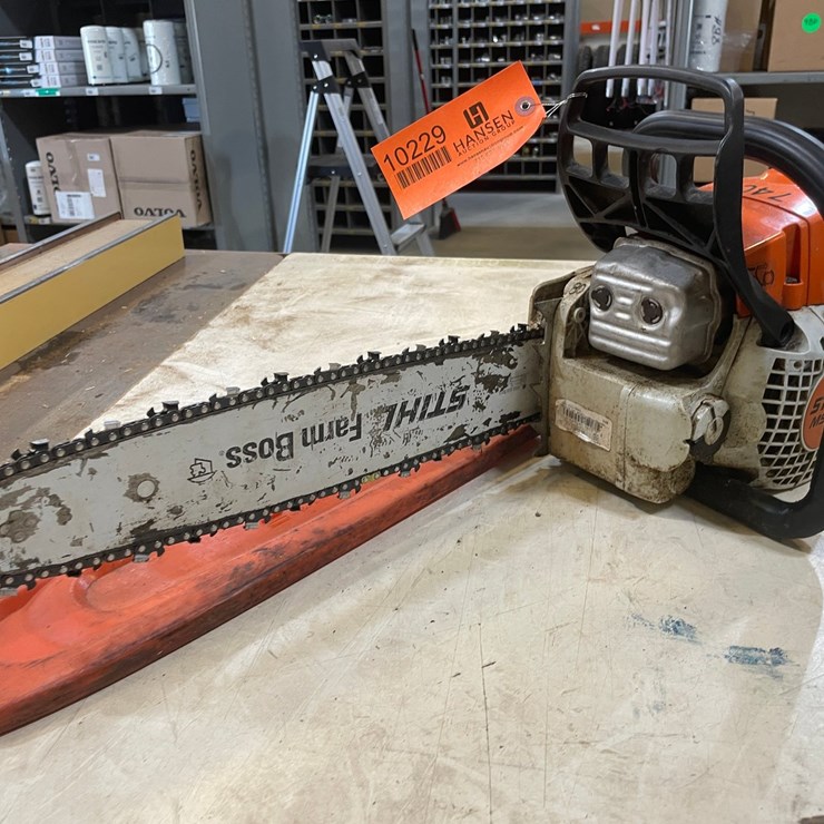 #10229 • Stihl MS271 Chainsaw