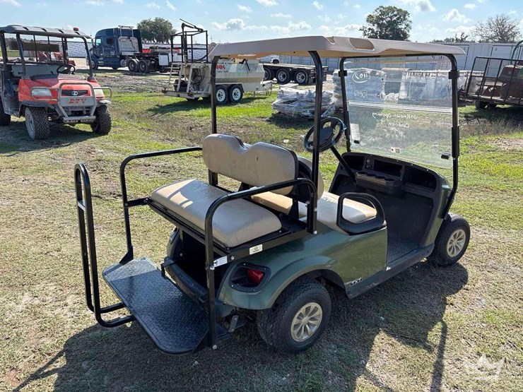 2019-ez-go-electric-cart-image-4