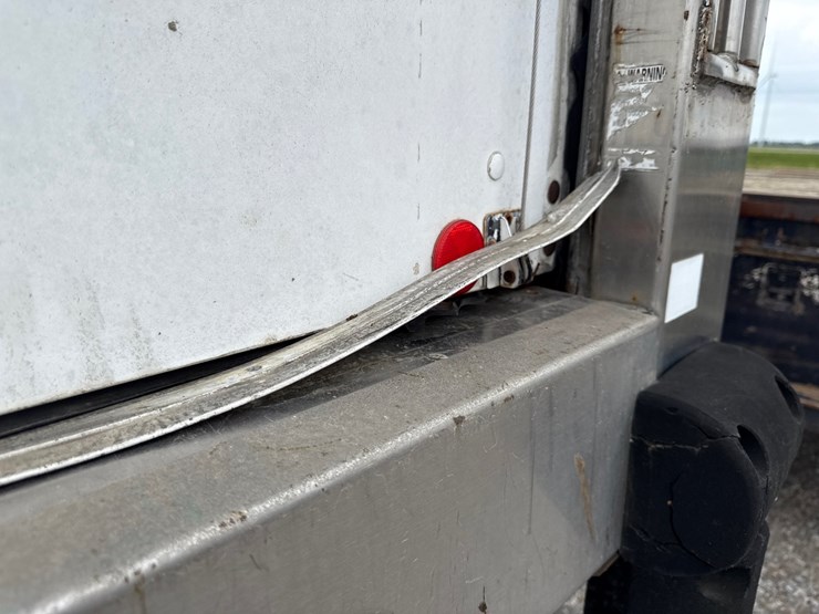 2004-international-durastar-4300-image-8